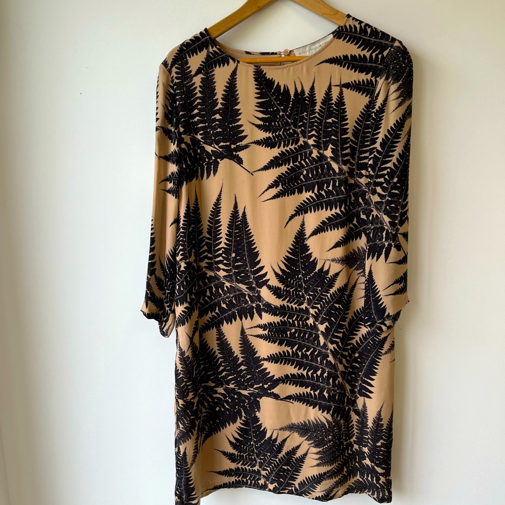 Stella McCartney Silk Fern Dress. Fits like an 8. Fully lined. Side zip.